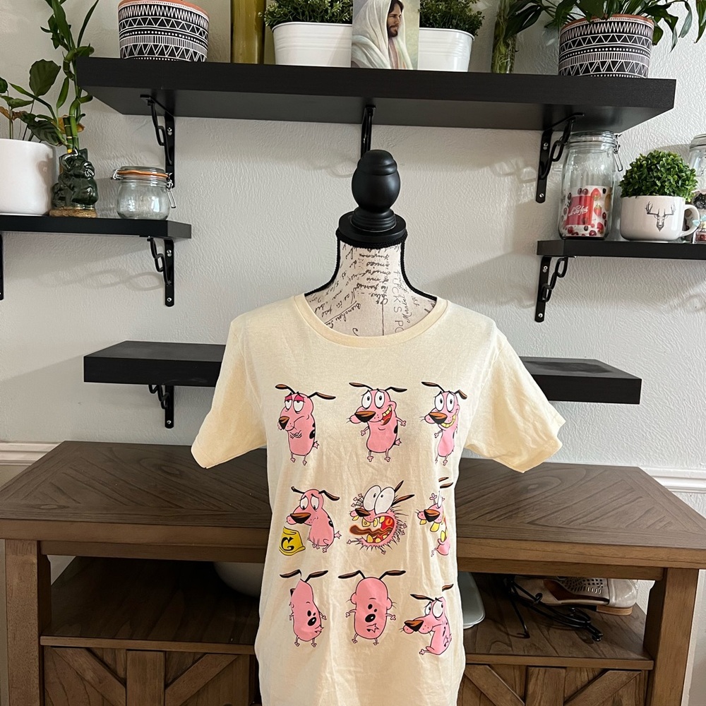 Cartoon Network Cream Tan Short Sleeve Tee with Playful Pig Design